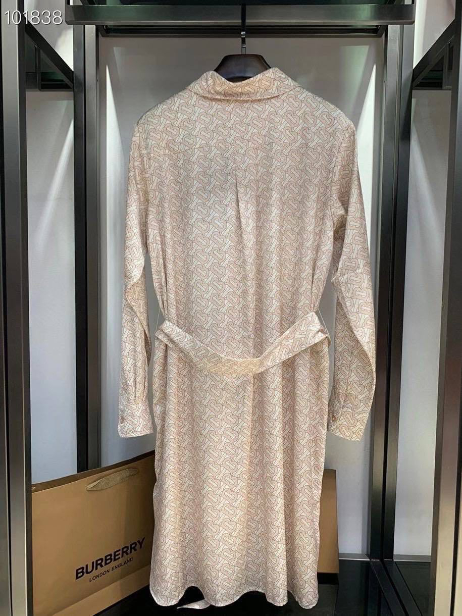 ПЛАТЬЕ BURBERRY детальное фото