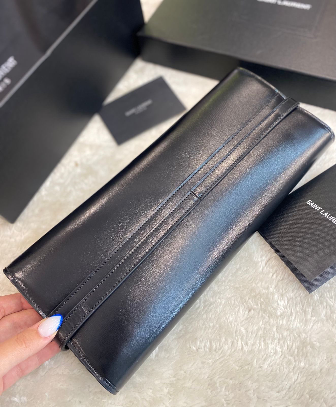 КЛАТЧ SAINT LAURENT MANHATTAN детальное фото