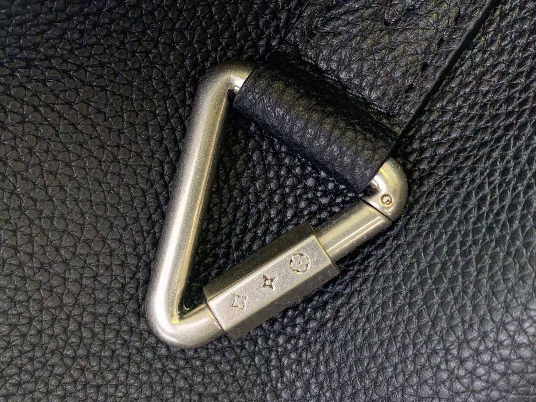 РЮКЗАК LOUIS VUITTON детальное фото
