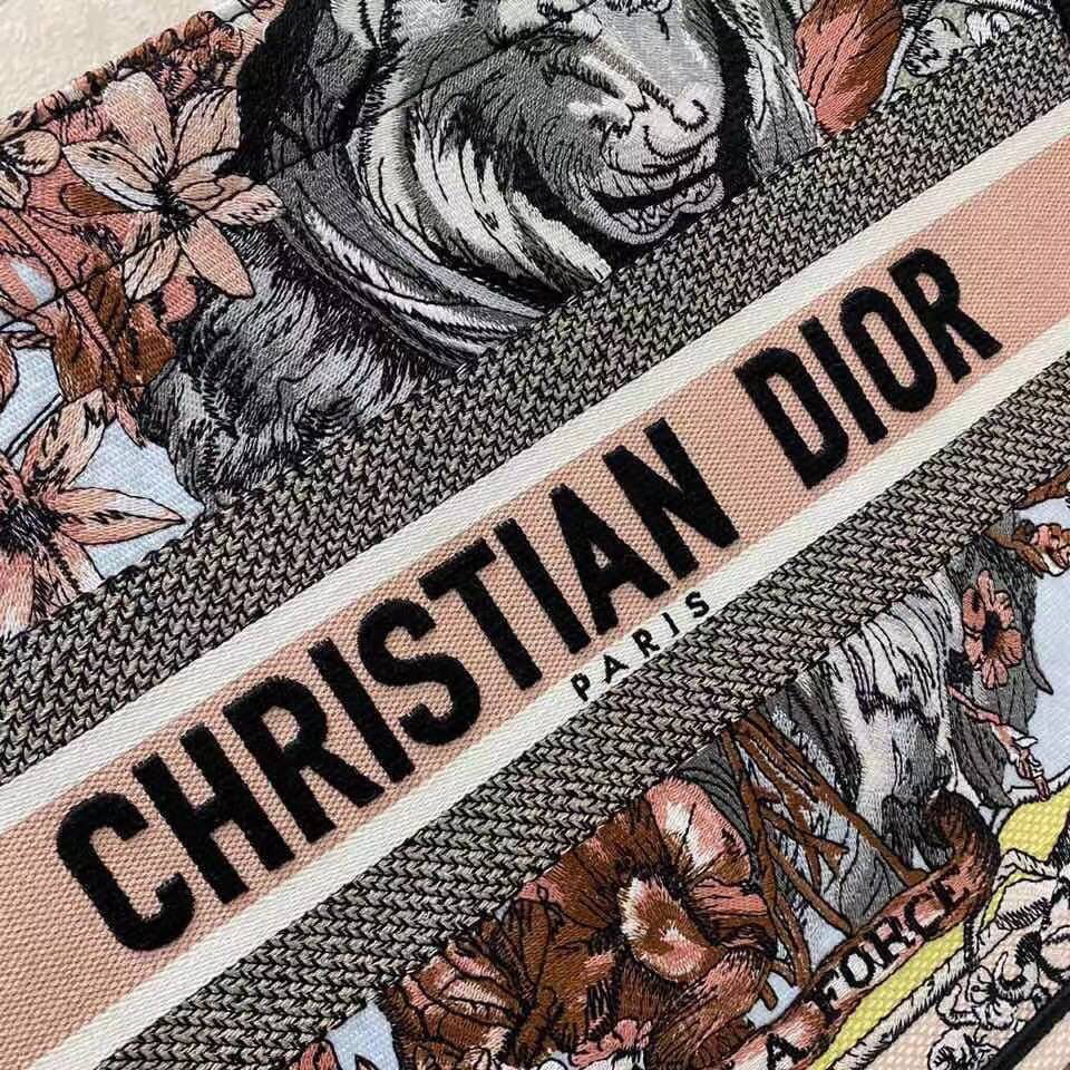 СУМКА CHRISTIAN DIOR BOOK 41 детальное фото