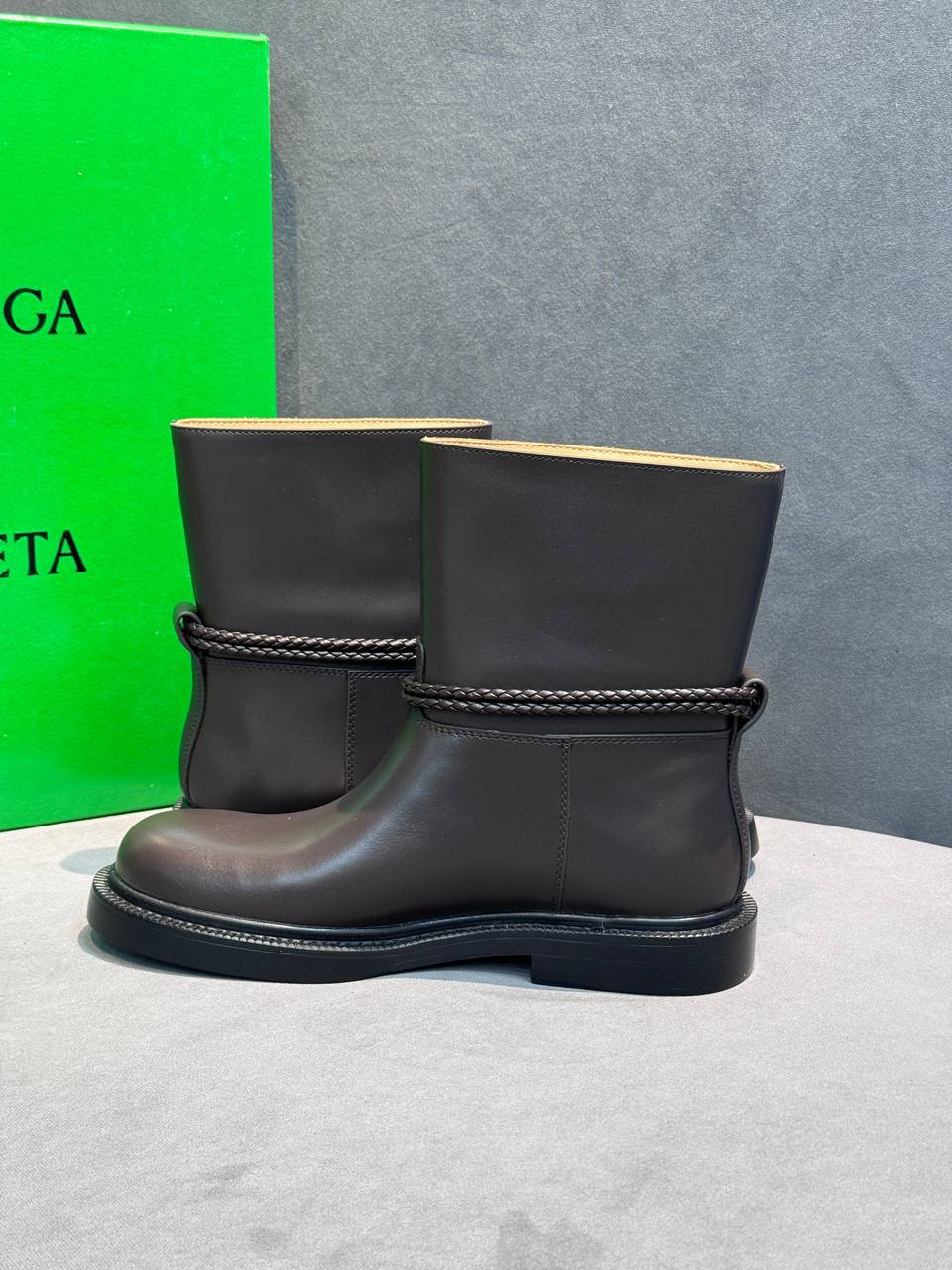 САПОГИ BOTTEGA VENETA детальное фото