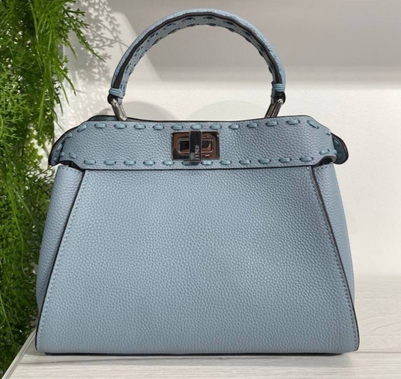 СУМКА FENDI PEEKABOO фото
