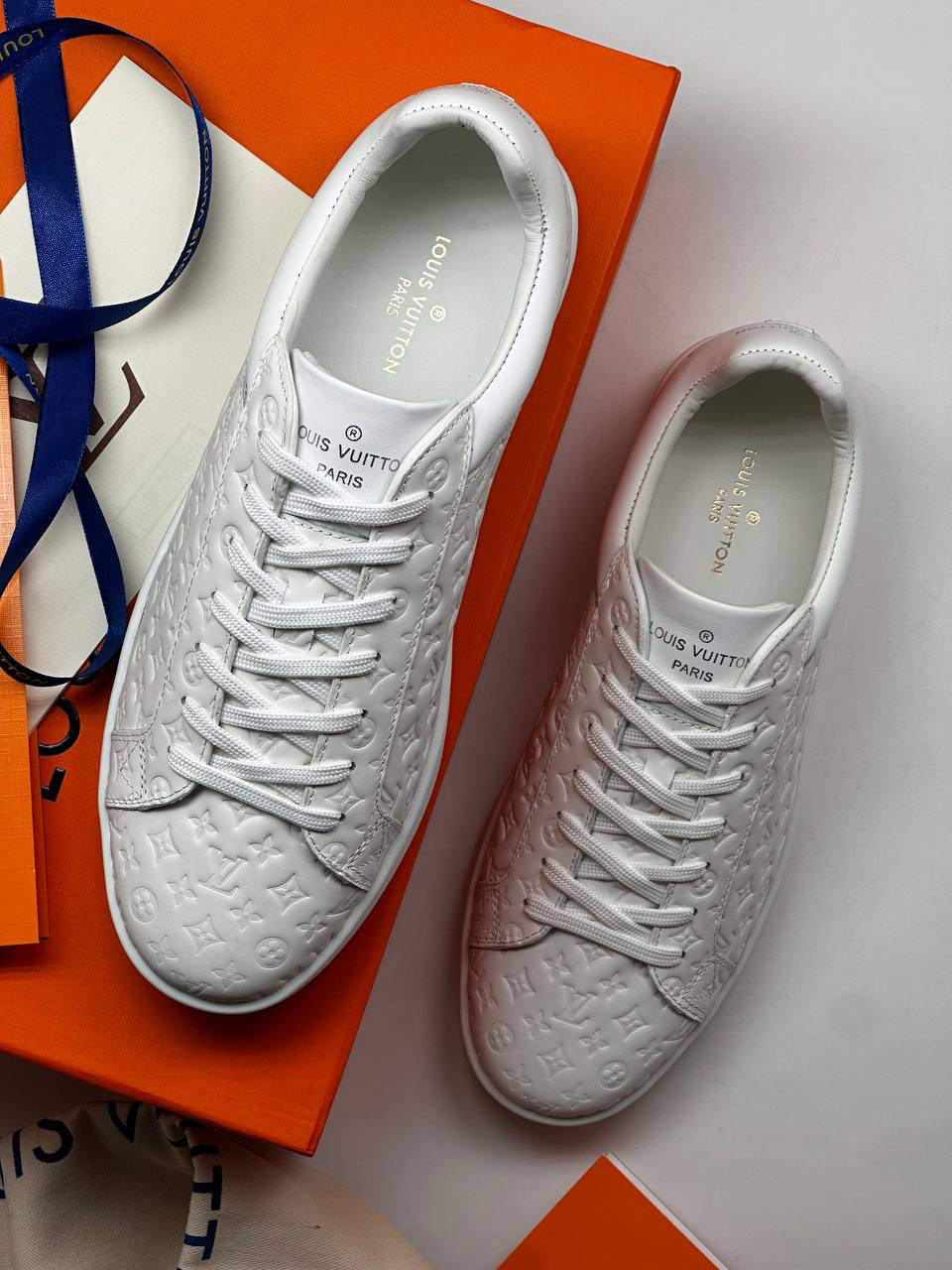 МУЖСКИЕ КЕДЫ LOUIS VUITTON детальное фото