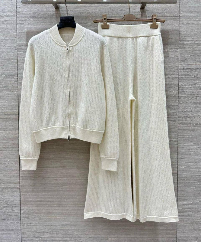 КОСТЮМ LORO PIANA фото