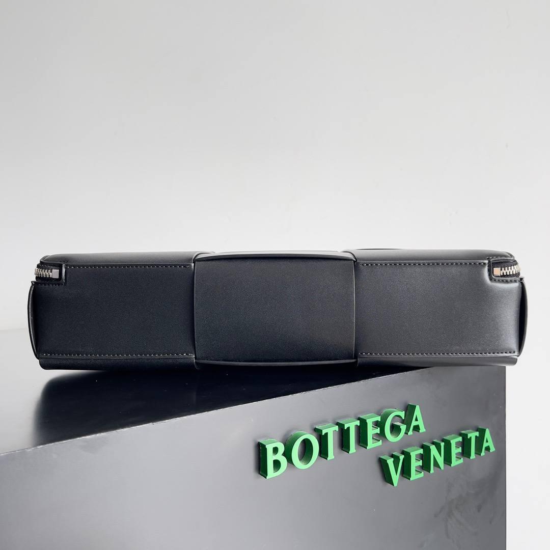 МУЖСКОЙ ПОРТФЕЛЬ BOTTEGA VENETA детальное фото