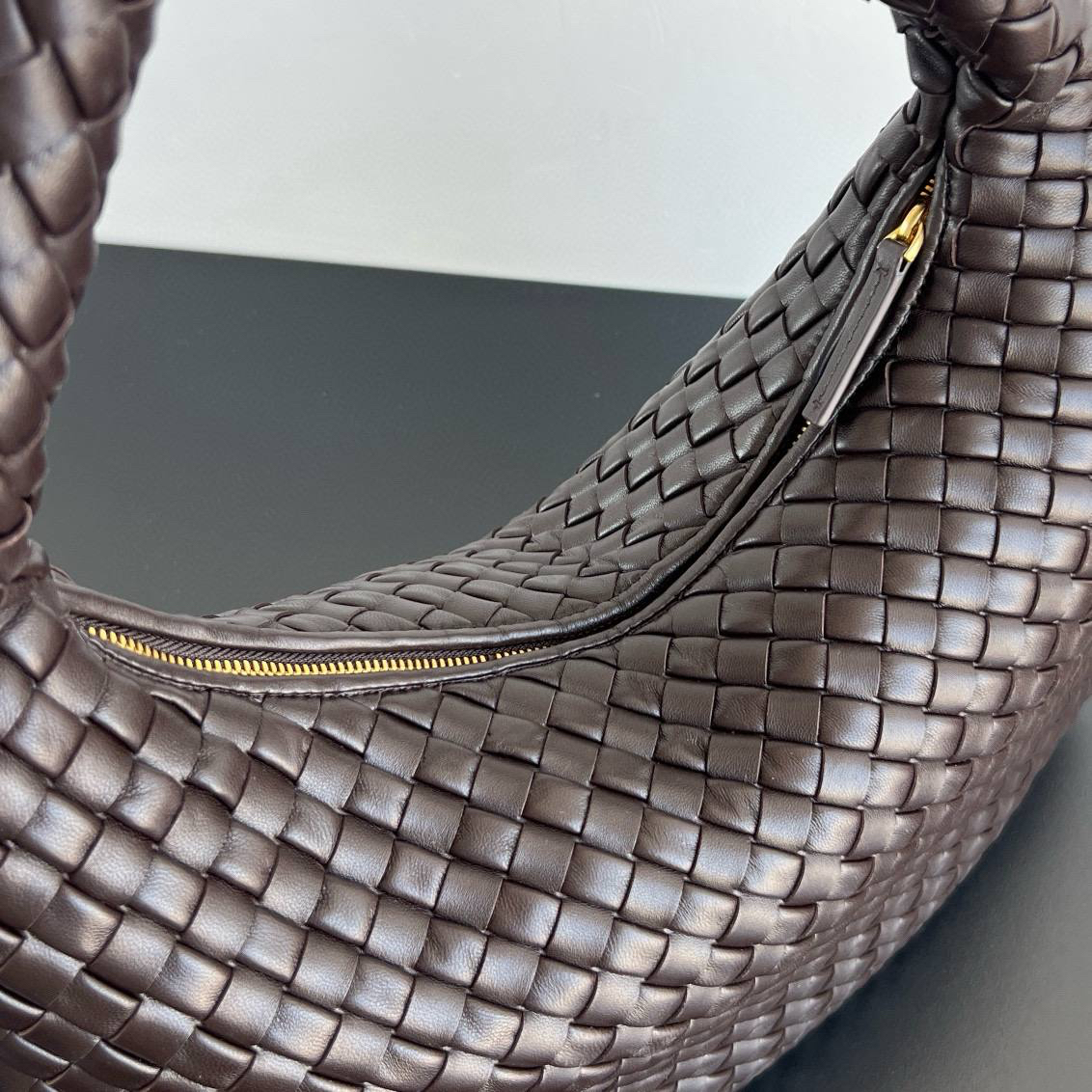 СУМКА BOTTEGA VENETA детальное фото