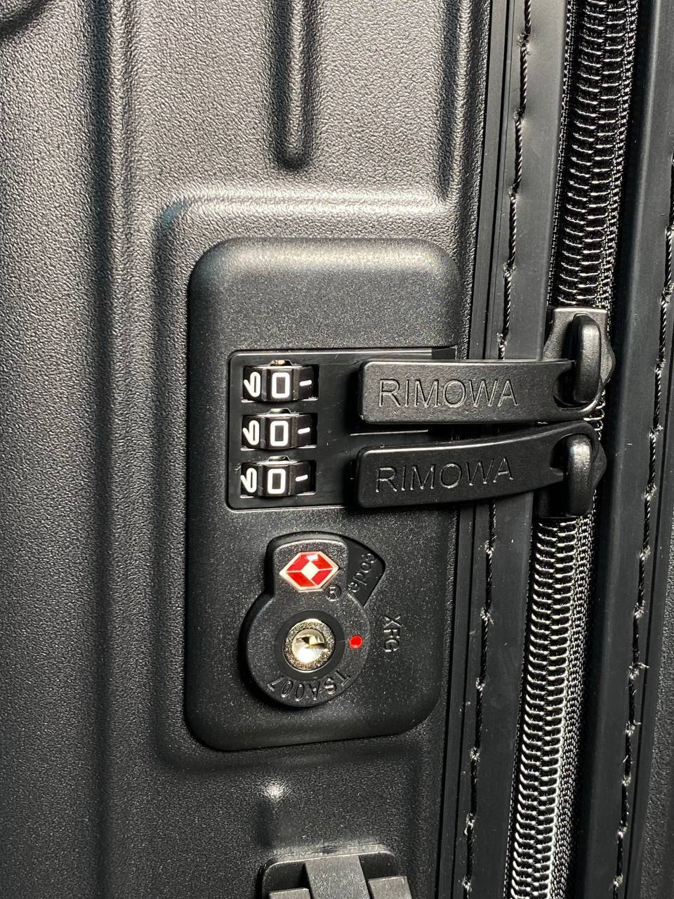ЧЕМОДАН RIMOWA детальное фото
