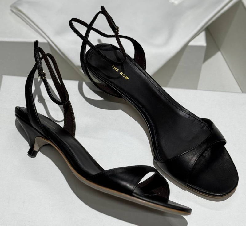 БОСОНОЖКИ THE ROW фото