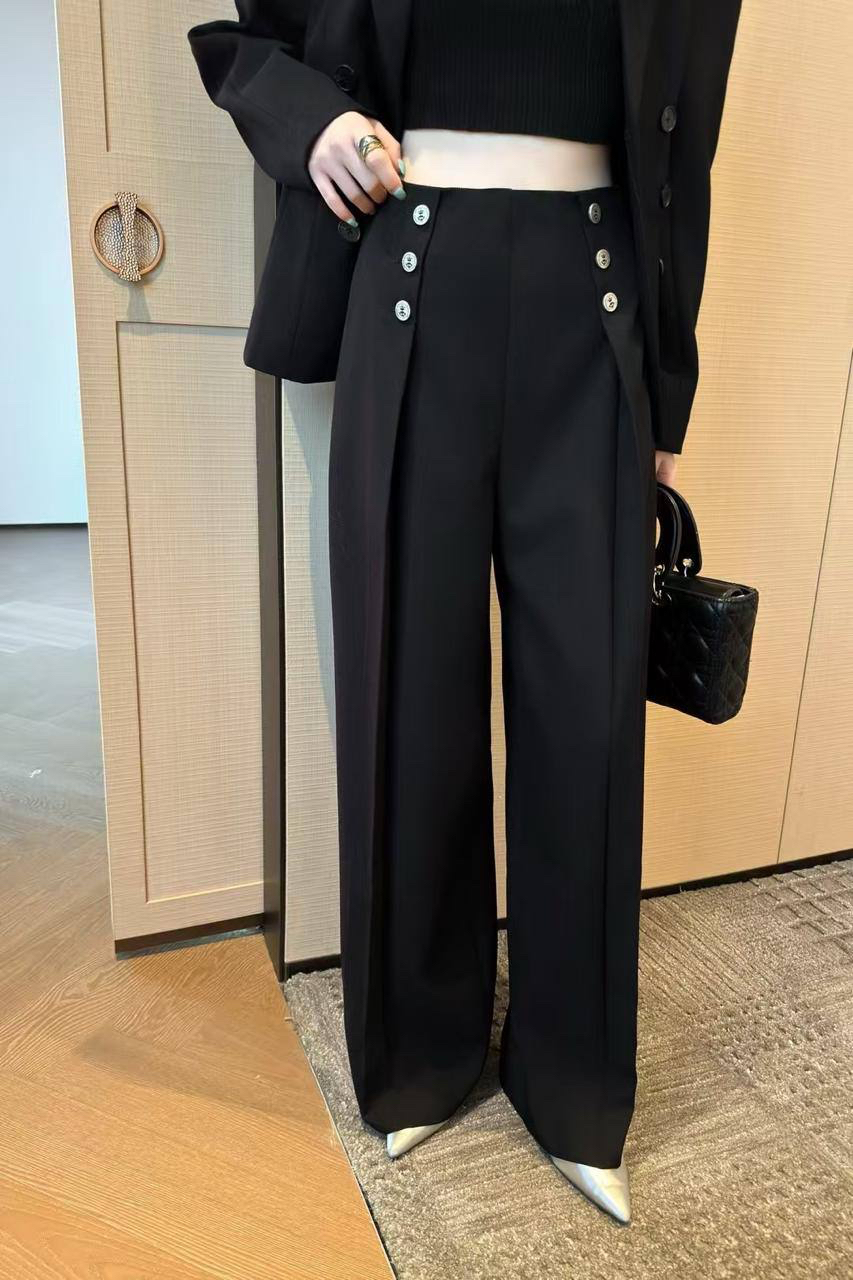 КОСТЮМ CHRISTIAN DIOR детальное фото