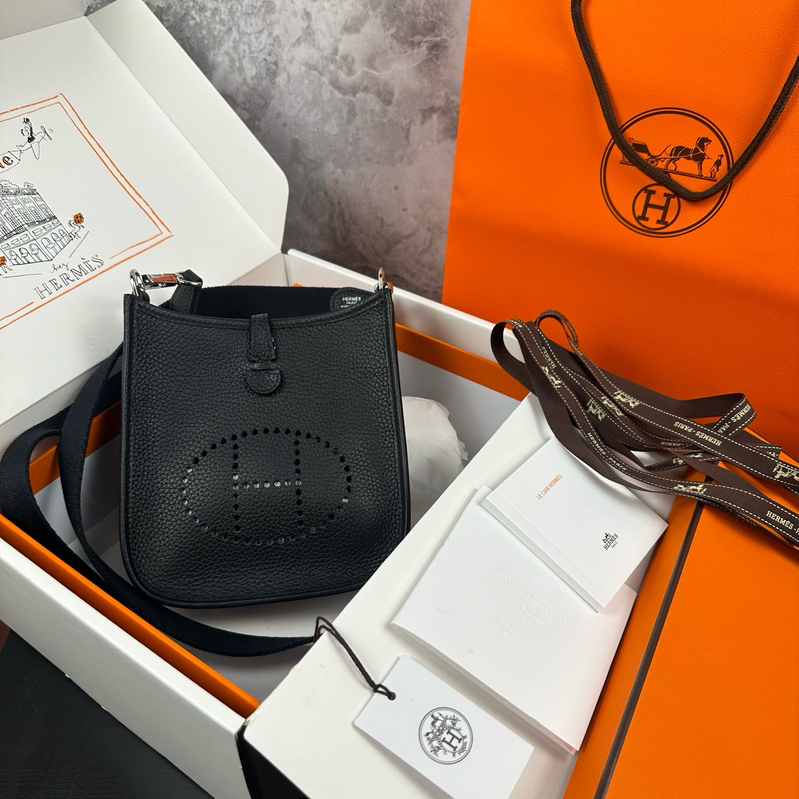 СУМКА HERMES EVELYNE MINI детальное фото