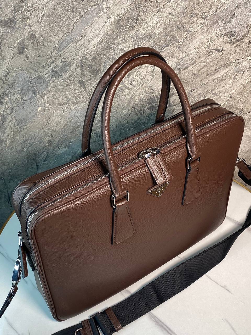 МУЖСКОЙ ПОРТФЕЛЬ PRADA детальное фото