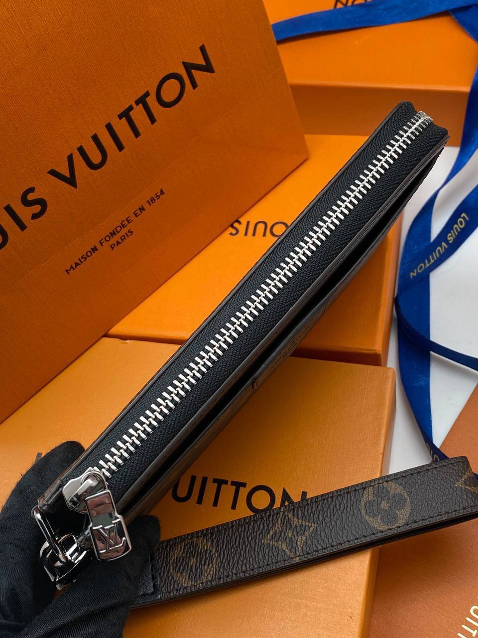 МУЖСКОЙ КОШЕЛЕК LOUIS VUITTON детальное фото