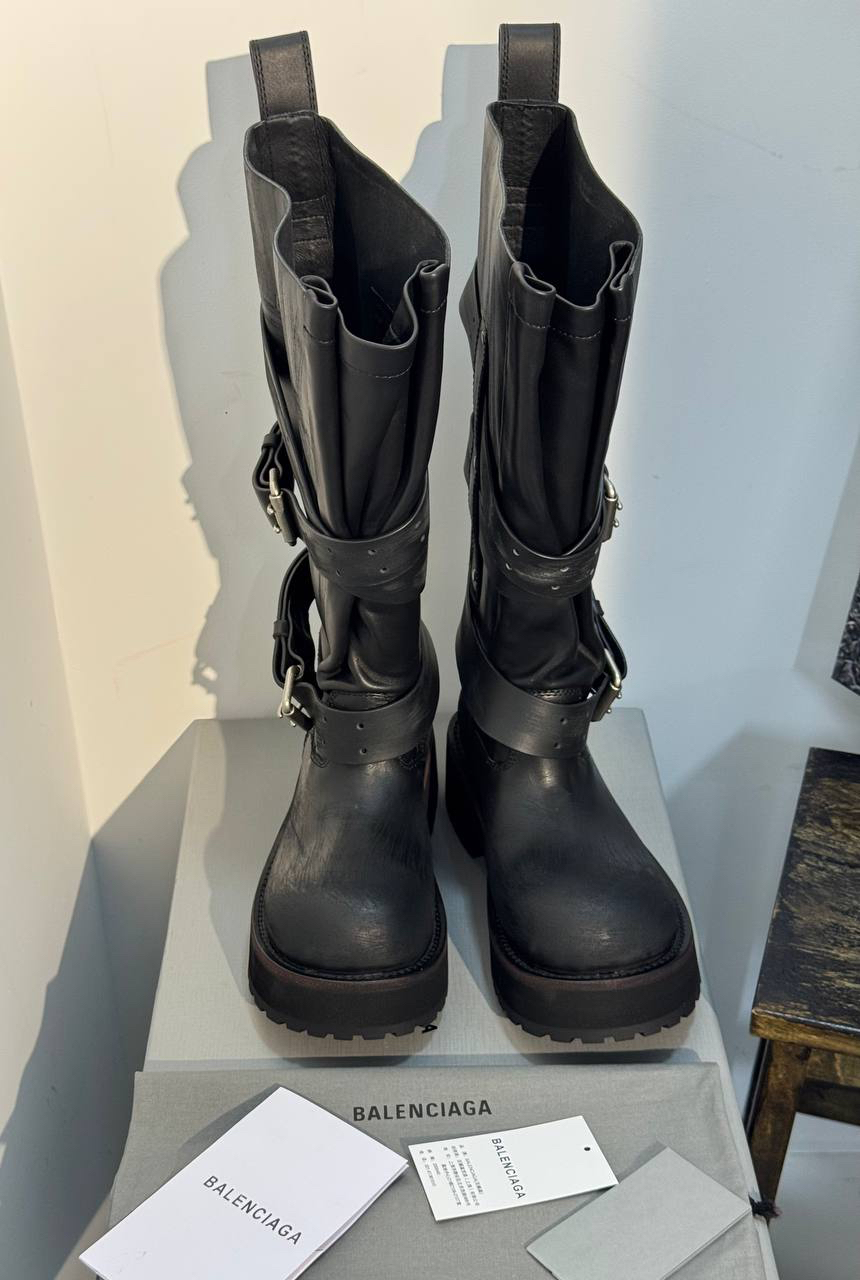 САПОГИ BALENCIAGA детальное фото