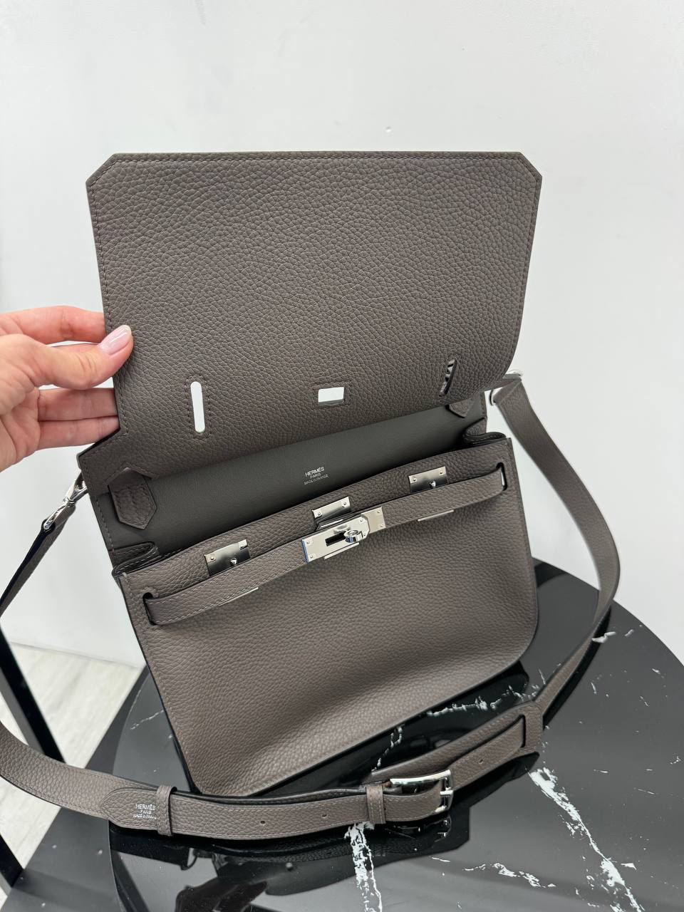 МУЖСКАЯ СУМКА МЕССЕНДЖЕР HERMES детальное фото