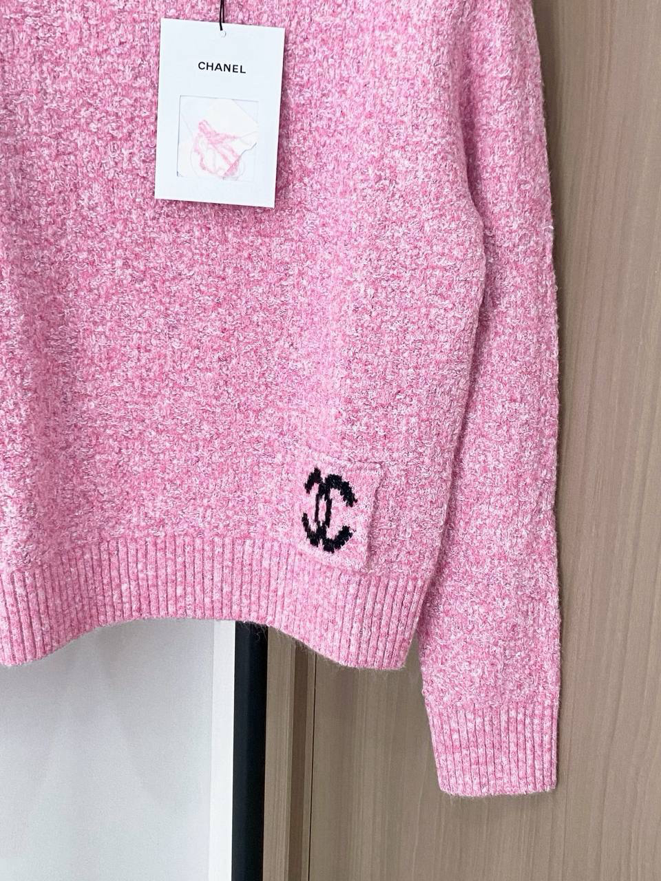 СВИТЕР CHANEL детальное фото