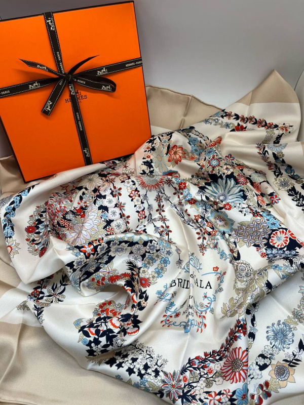 ПЛАТОК HERMES фото