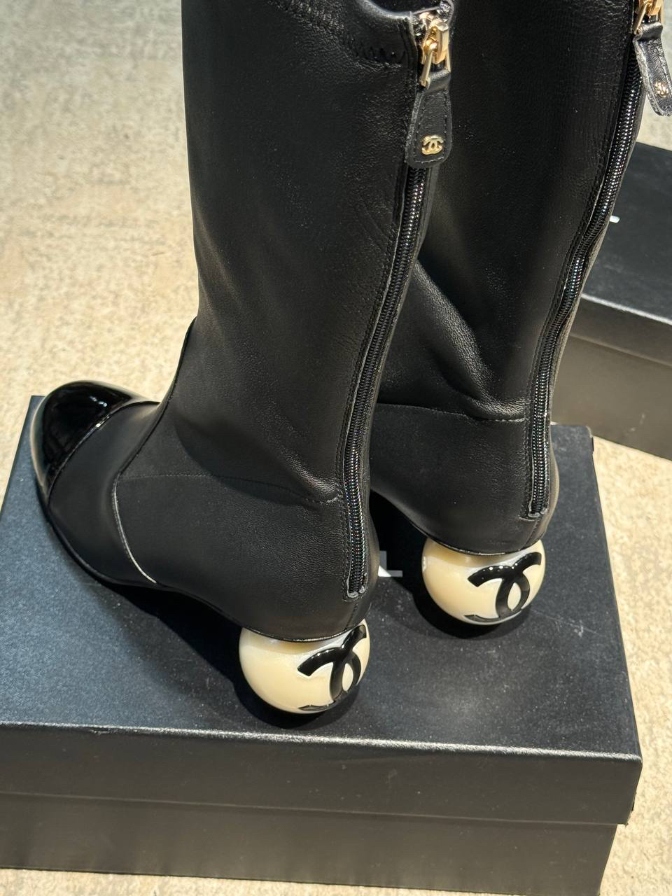 САПОГИ CHANEL детальное фото