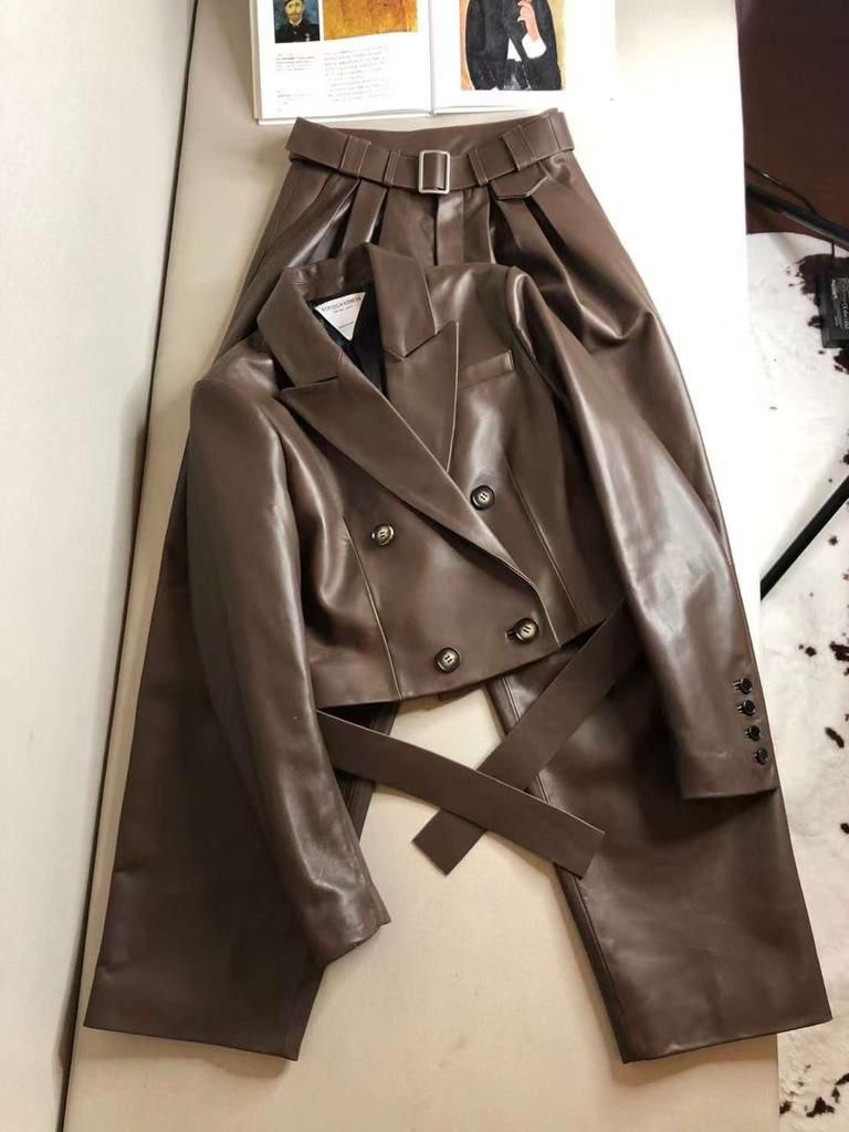 БРЮКИ BOTTEGA VENETA детальное фото