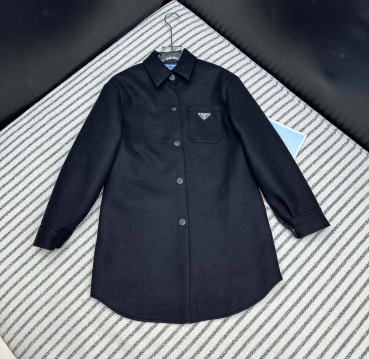 РУБАШКА УТЕПЛЕННАЯ PRADA детальное фото