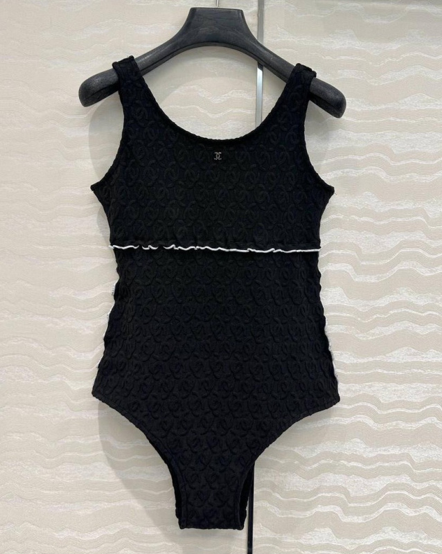 КУПАЛЬНИК CHANEL фото