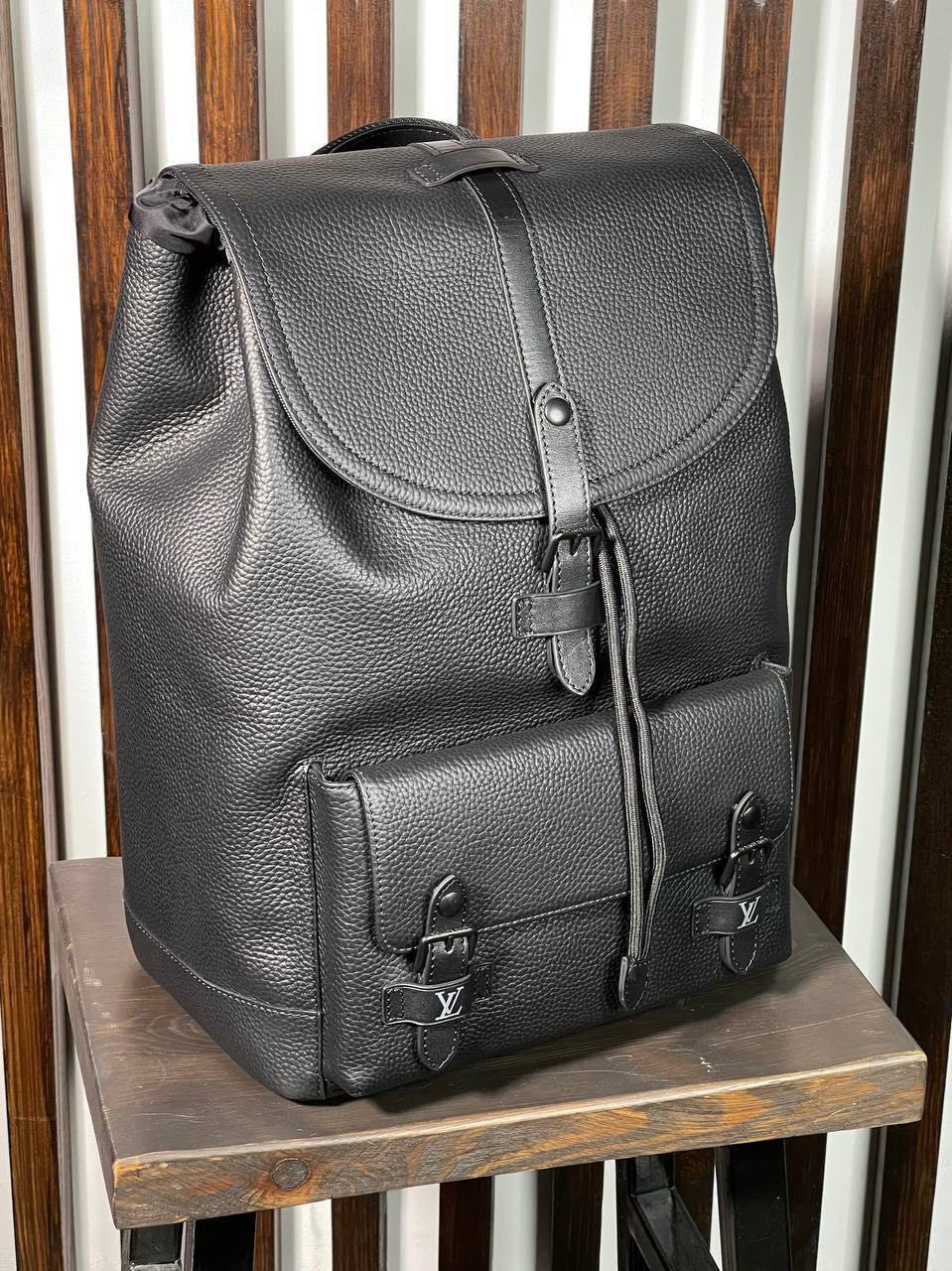 МУЖСКОЙ РЮКЗАК LOUIS VUITTON детальное фото