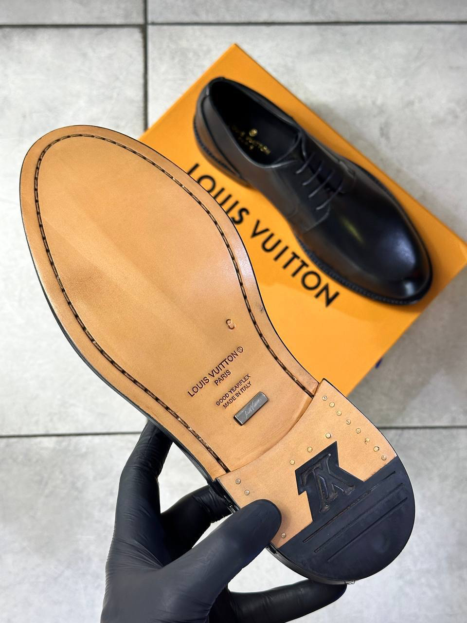 МУЖСКИЕ ТУФЛИ LOUIS VUITTON детальное фото