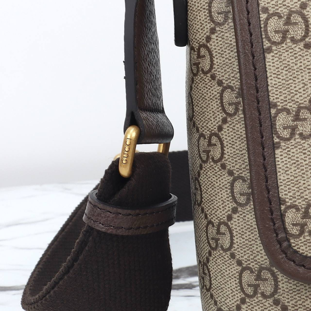 МУЖСКАЯ СУМКА МЕССЕНДЖЕР GUCCI детальное фото