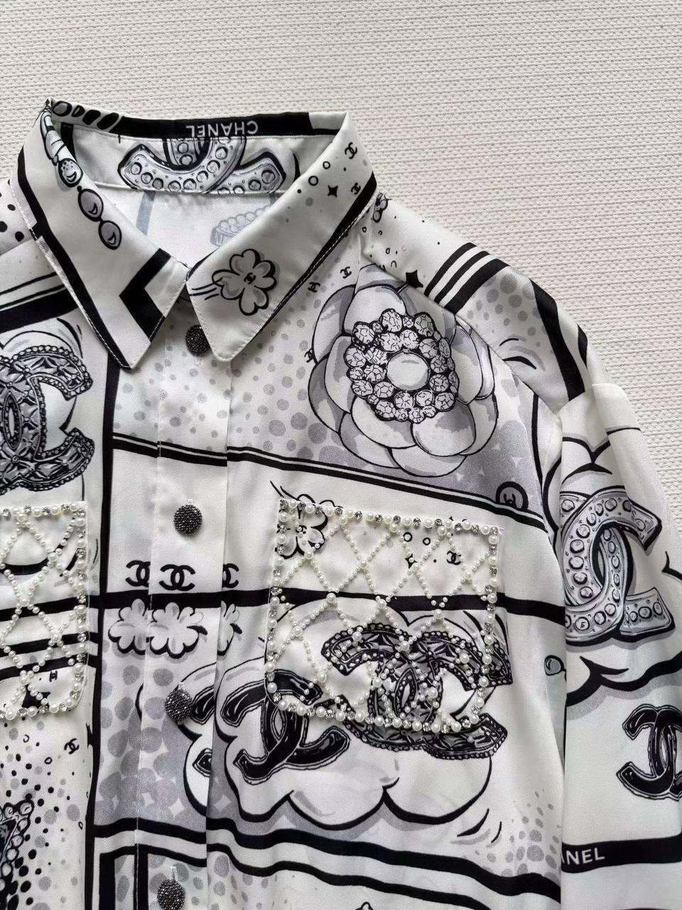КОСТЮМ CHANEL детальное фото