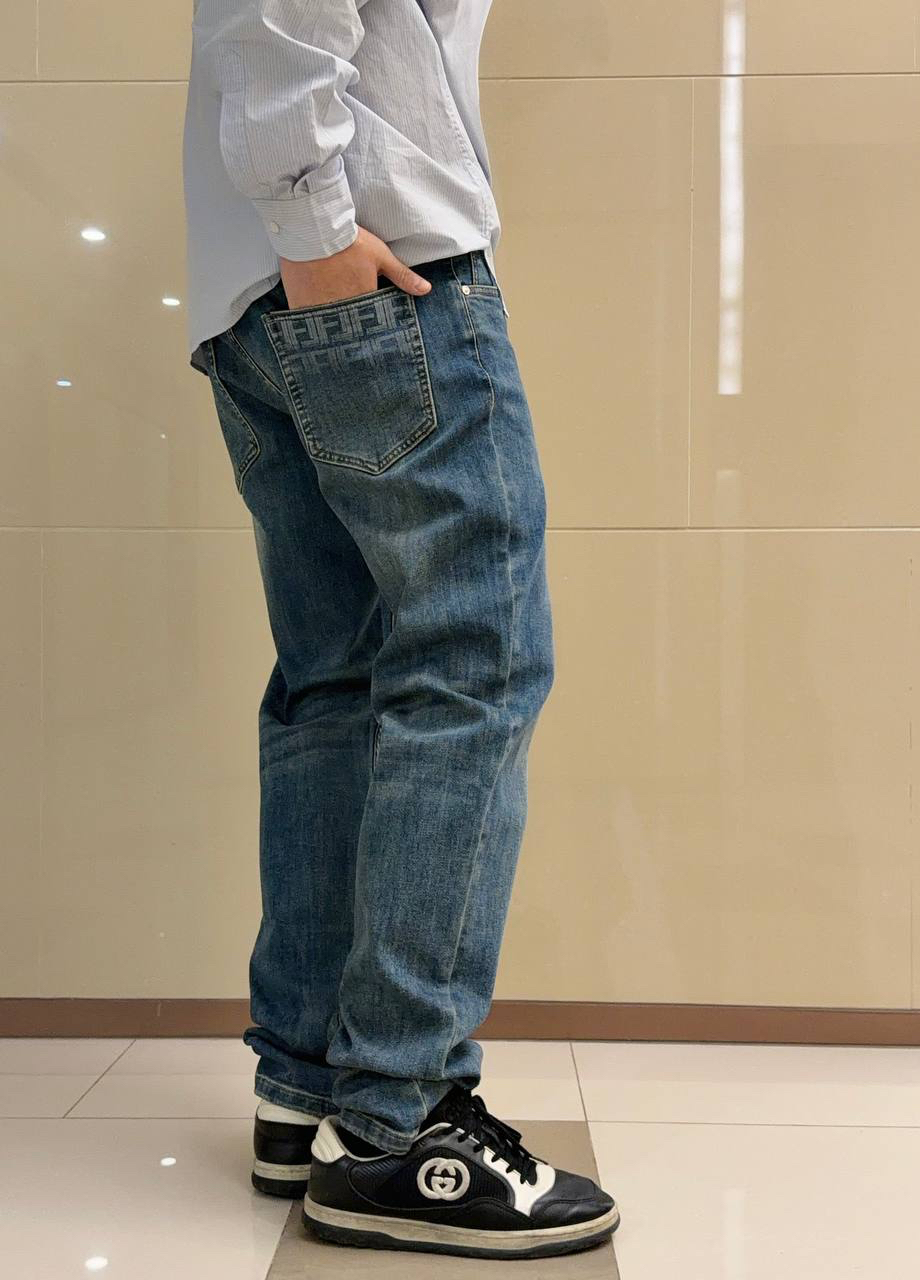 МУЖСКИЕ ДЖИНСЫ FENDI детальное фото