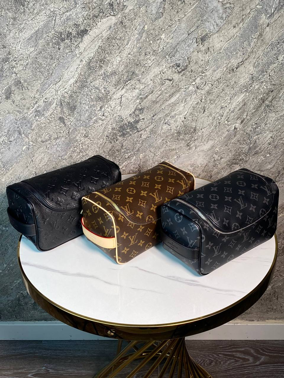МУЖСКОЙ НЕСЕССЕР КОСМЕТИЧКА LOUIS VUITTON детальное фото