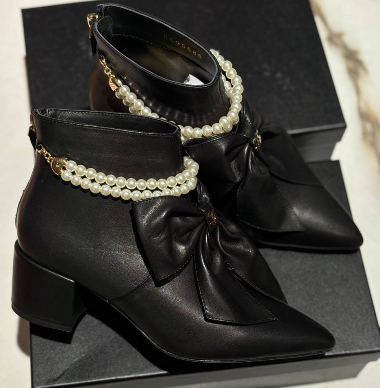 БОТИЛЬОНЫ CHANEL фото