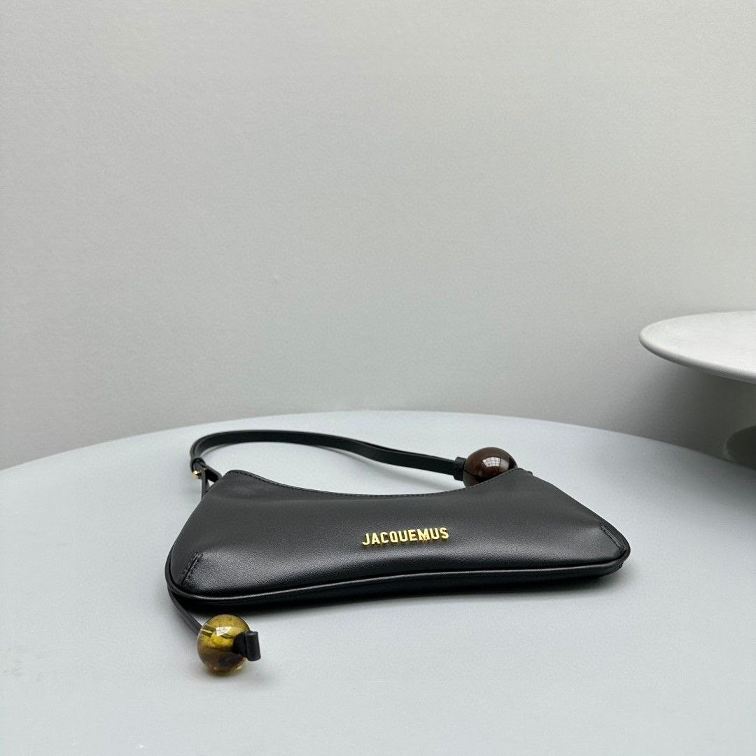 СУМКА JACQUEMUS детальное фото