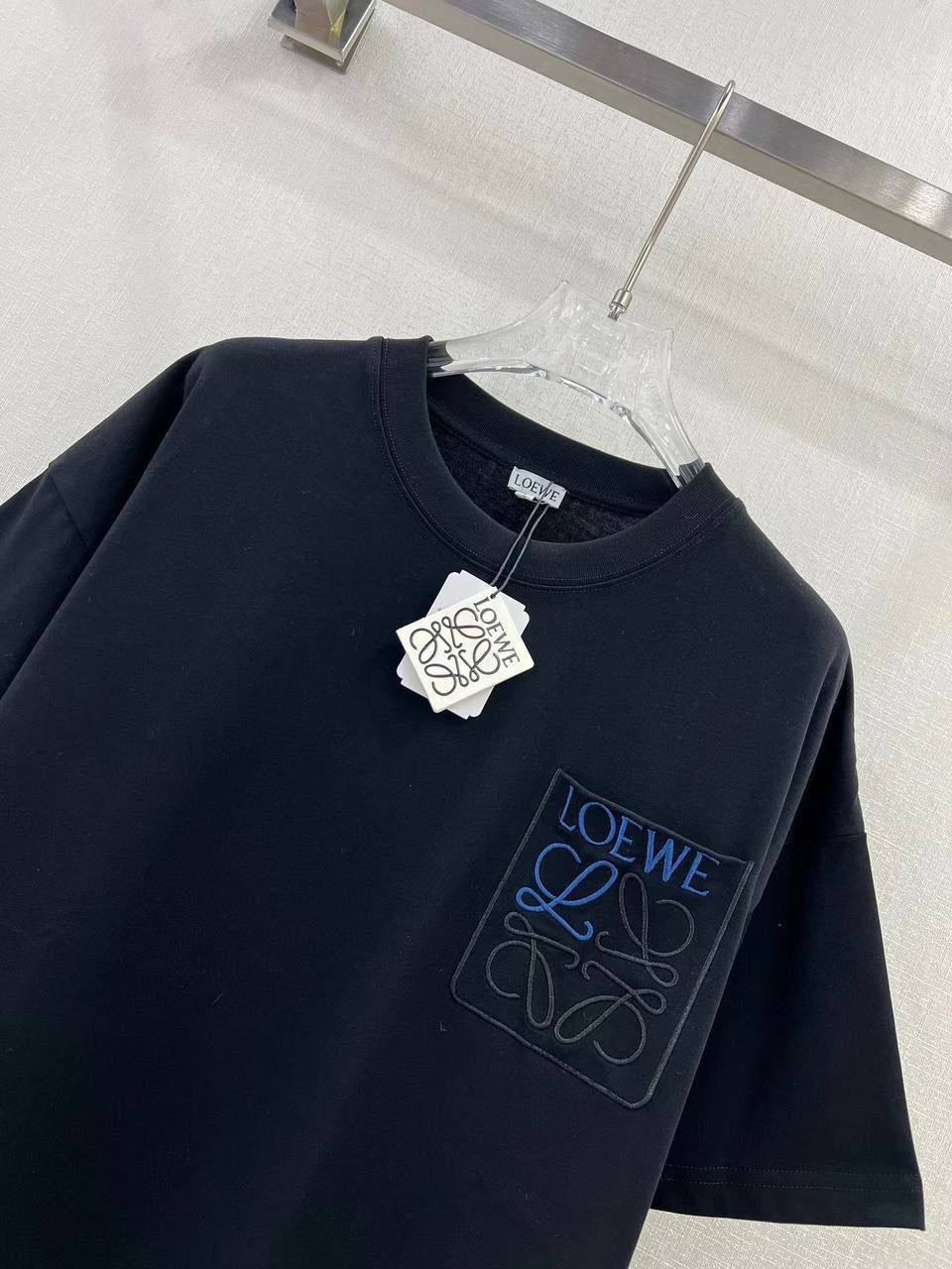 ФУТБОЛКА LOEWE детальное фото