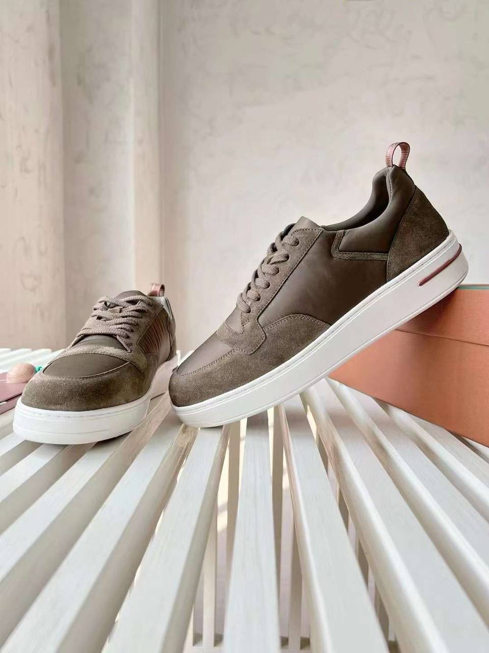 МУЖСКИЕ КЕДЫ LORO PIANA детальное фото