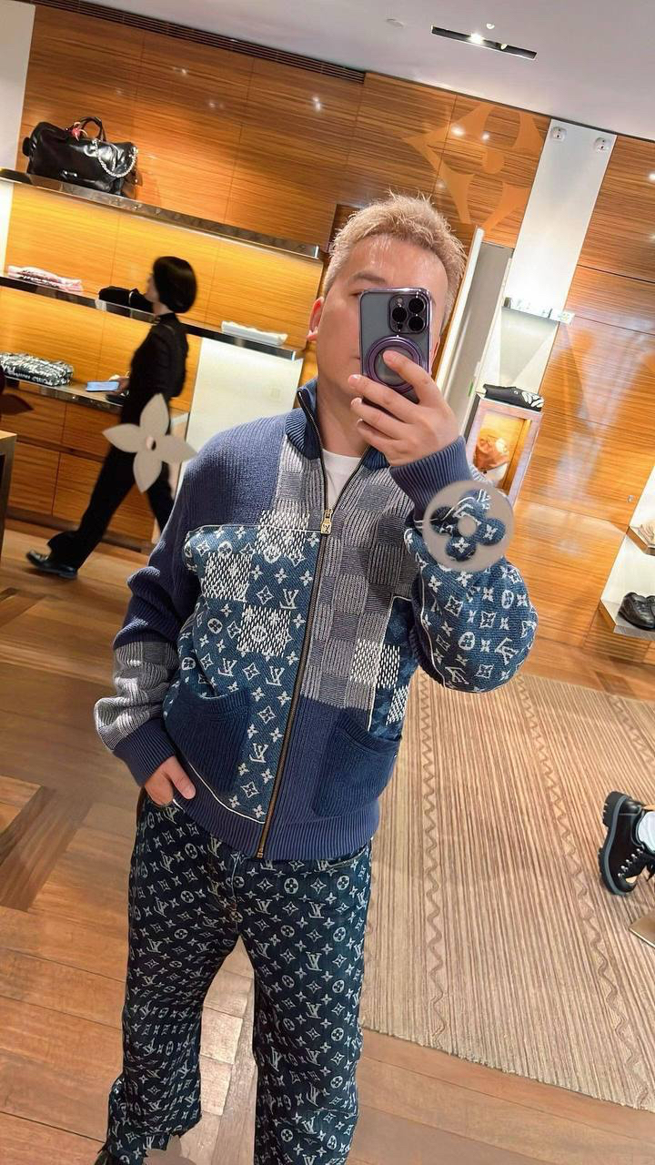МУЖСКОЙ КАРДИГАН LOUIS VUITTON детальное фото