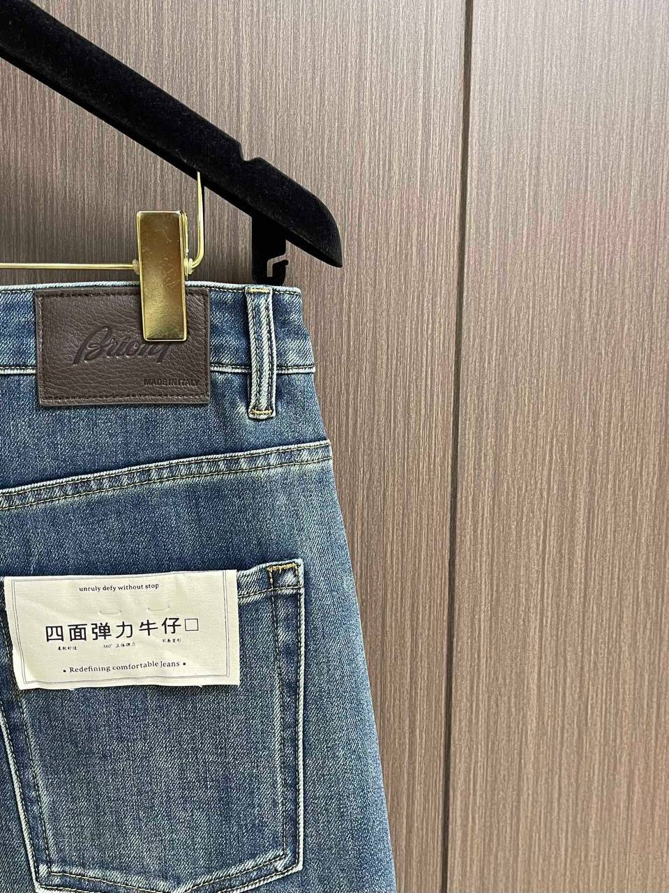 МУЖСКИЕ ДЖИНСЫ BRIONI детальное фото