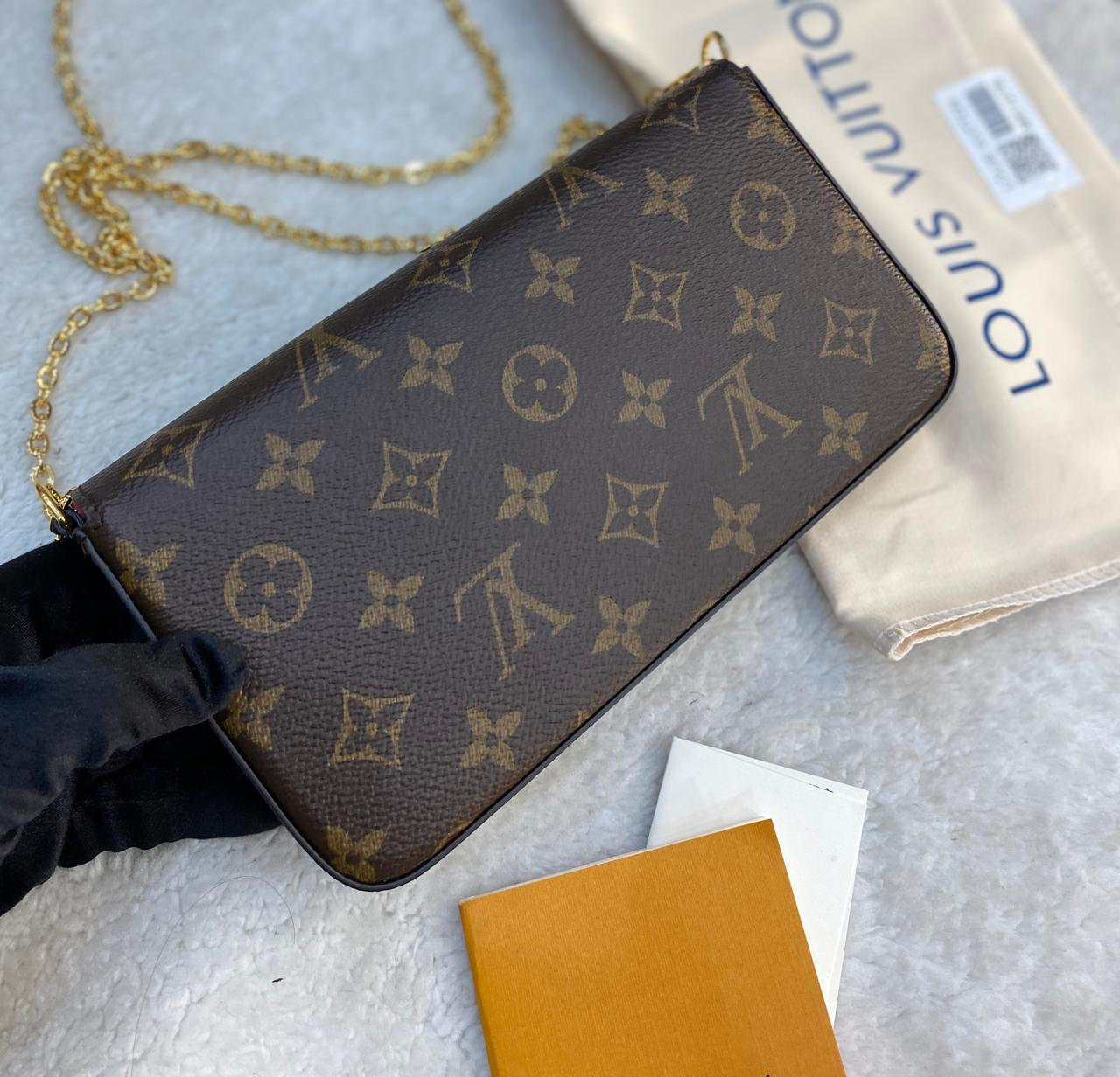 СУМКА LOUIS VUITTON FELICIE детальное фото