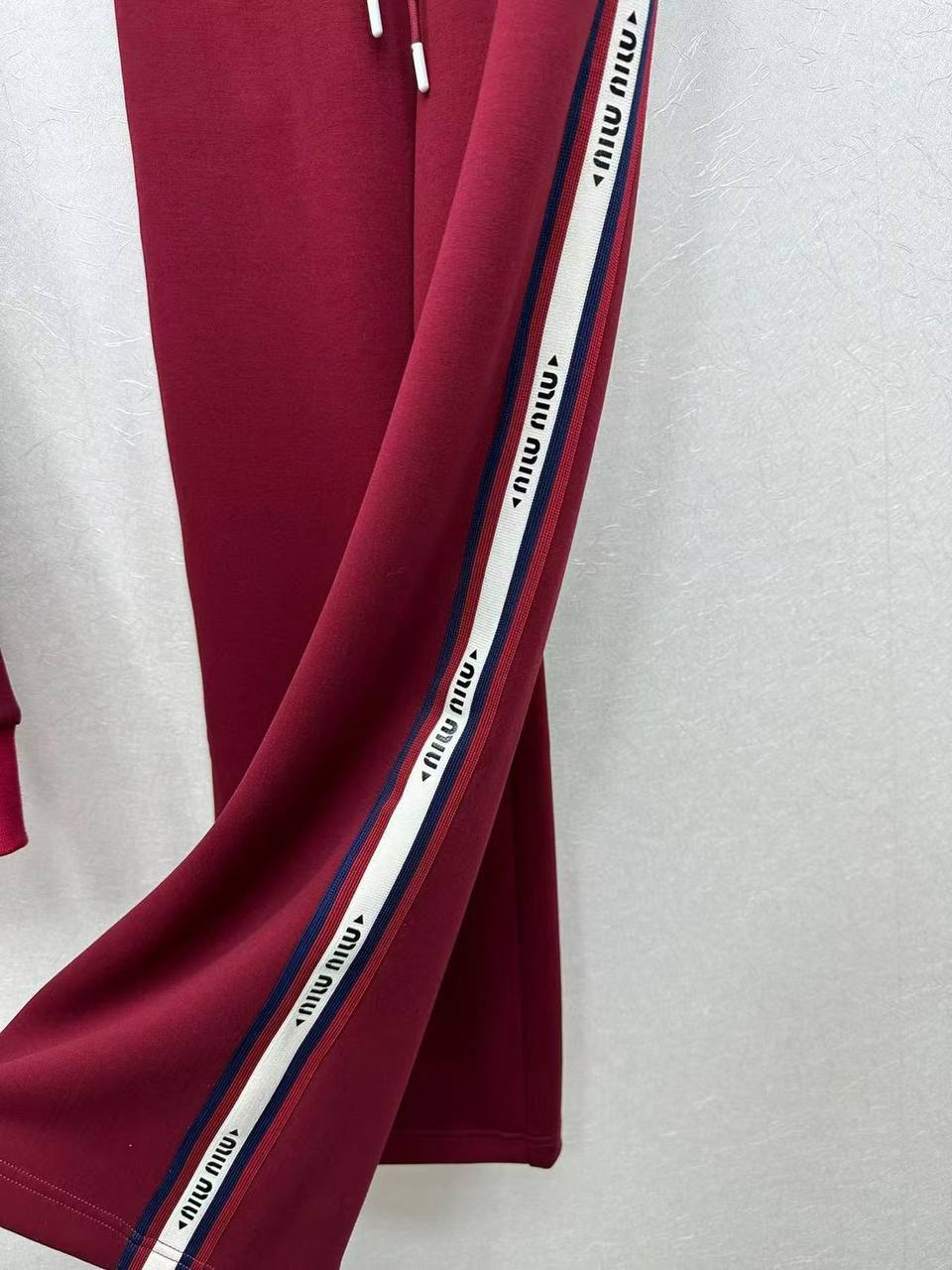 КОСТЮМ MIU MIU детальное фото