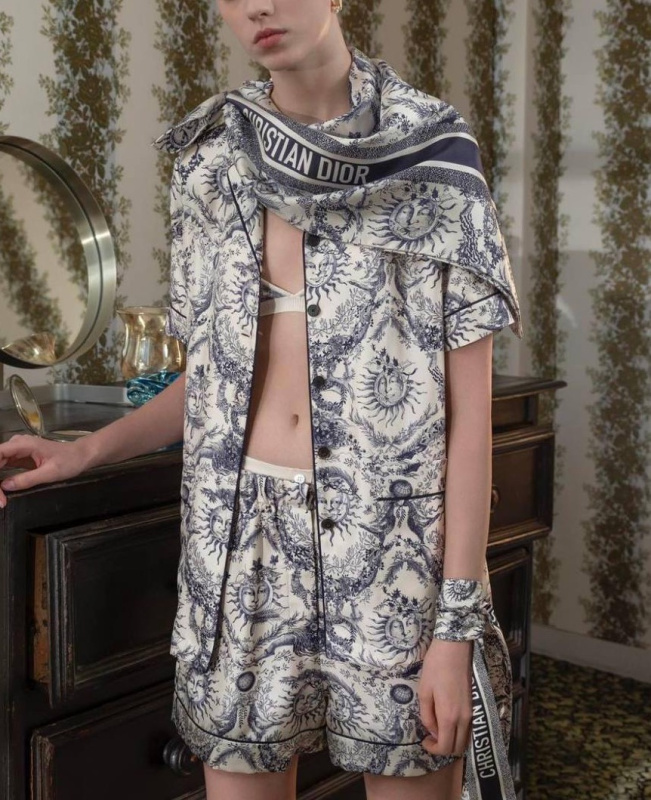 КОСТЮМ CHRISTIAN DIOR фото