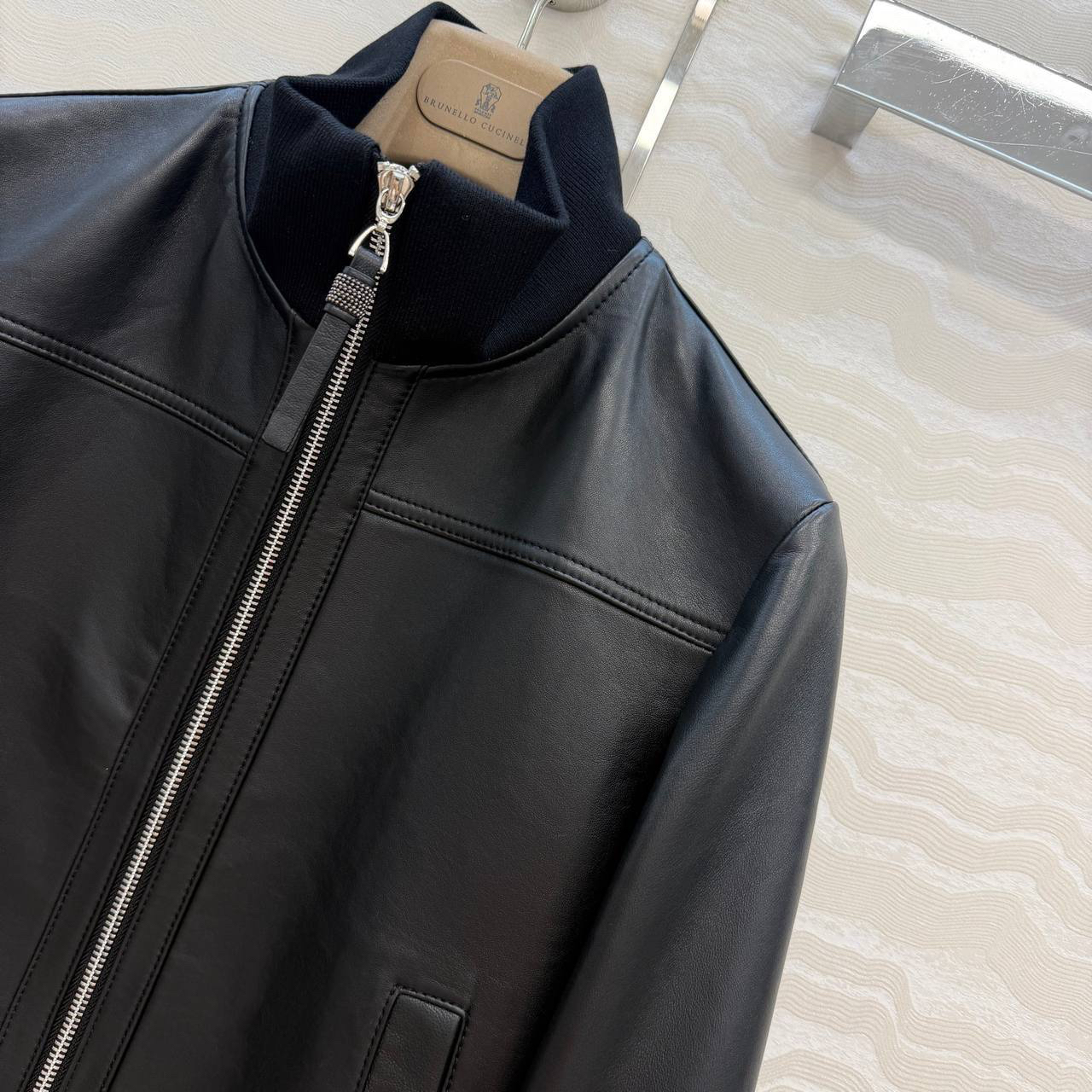 КУРТКА BRUNELLO CUCINELLI детальное фото