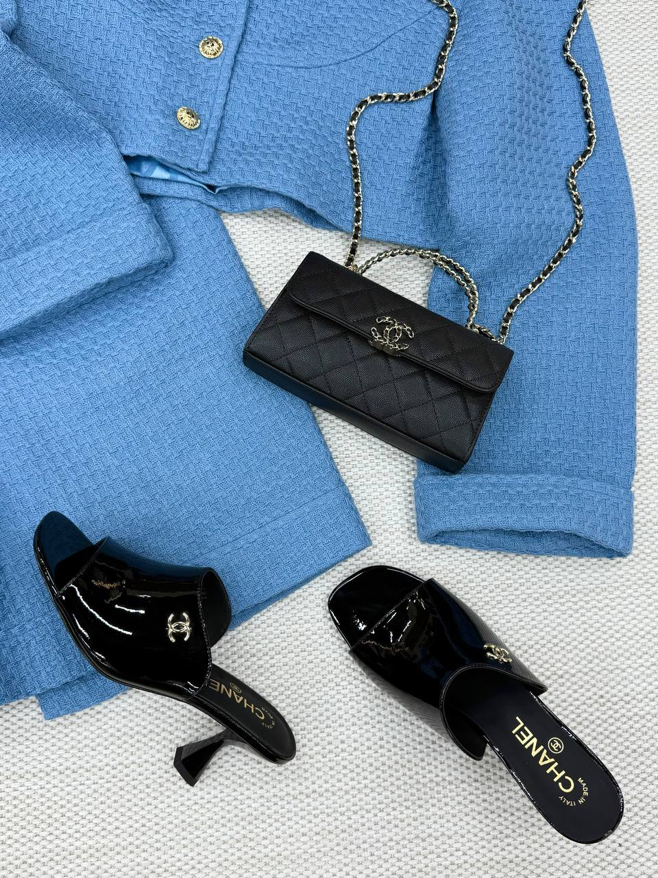 КОСТЮМ CHANEL детальное фото