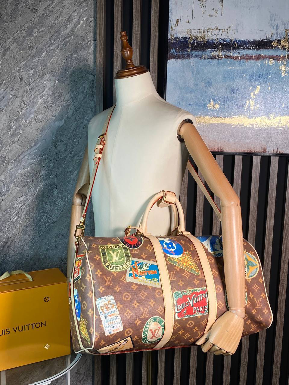 ДОРОЖНАЯ СУМКА LOUIS VUITTON детальное фото