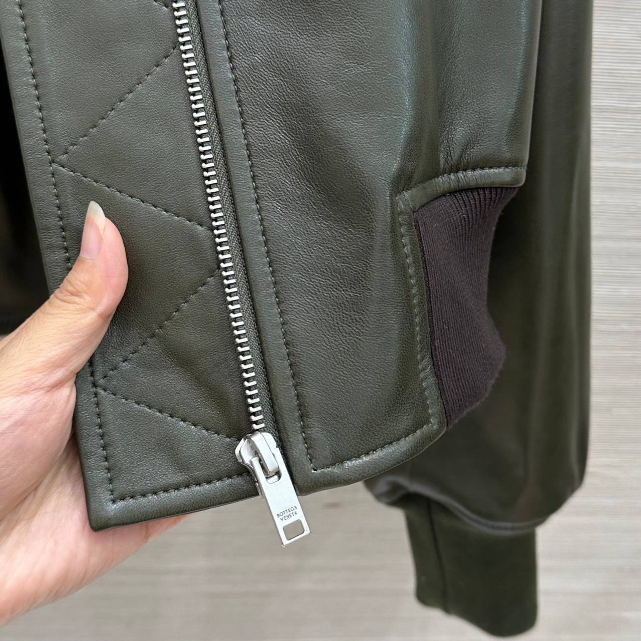 КУРТКА BOTTEGA VENETA детальное фото