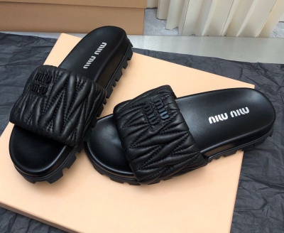 ШЛЕПКИ MIU MIU фото