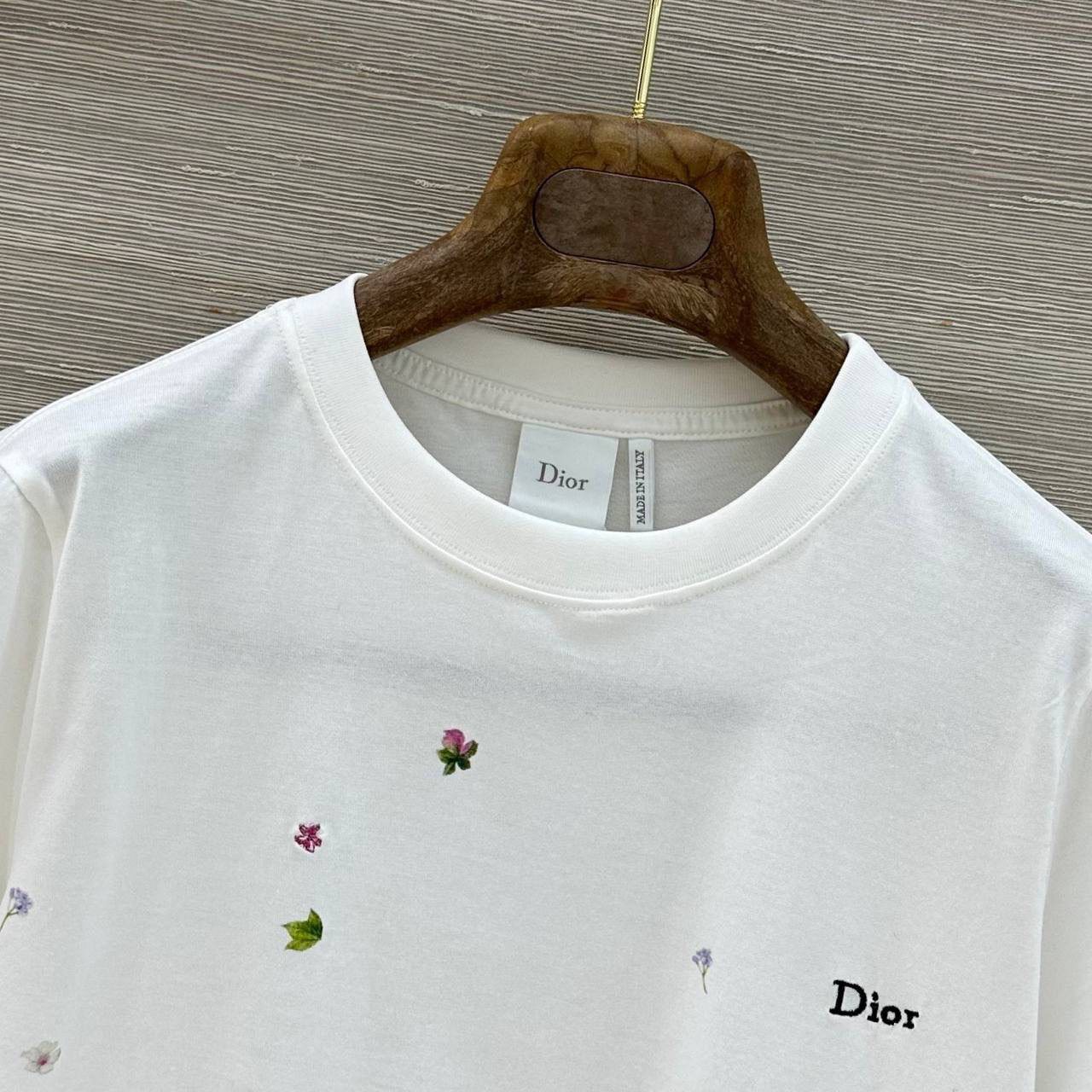 ФУТБОЛКА CHRISTIAN DIOR детальное фото