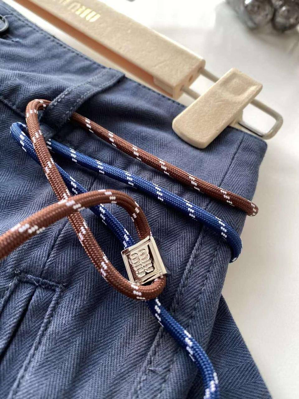 БРЮКИ MIU MIU детальное фото