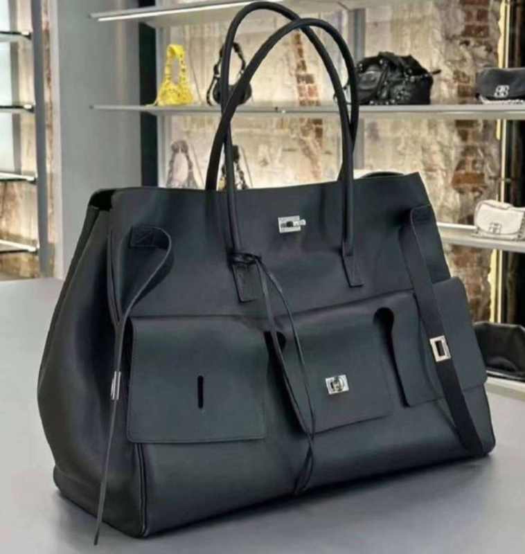 СУМКА BALENCIAGA фото