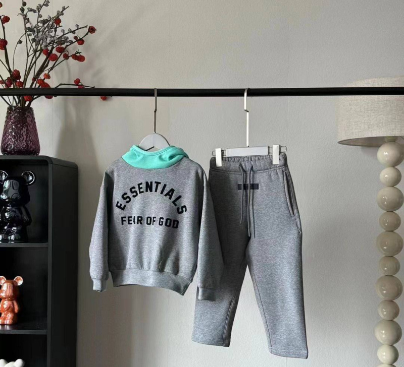 ДЕТСКИЙ КОСТЮМ ESSENTIALS в интернет магазине Люкс Мск ДЕТСКИЙ КОСТЮМ ESSENTIALS фото