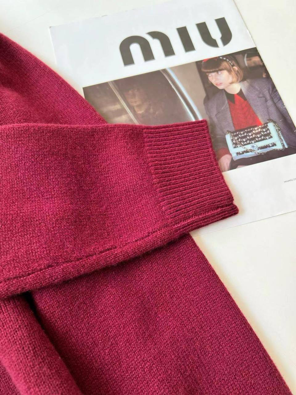 СВИТЕР ПОЛО MIU MIU детальное фото