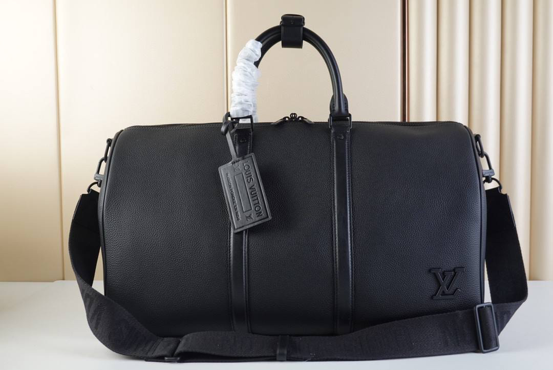 ДОРОЖНАЯ СУМКА LOUIS VUITTON детальное фото